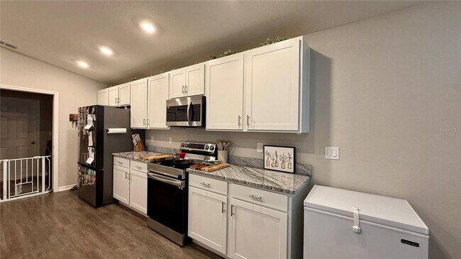 Building Photo - 1373 Mezzavalle Wy