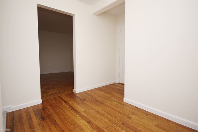 Building Photo - 3178 34th St