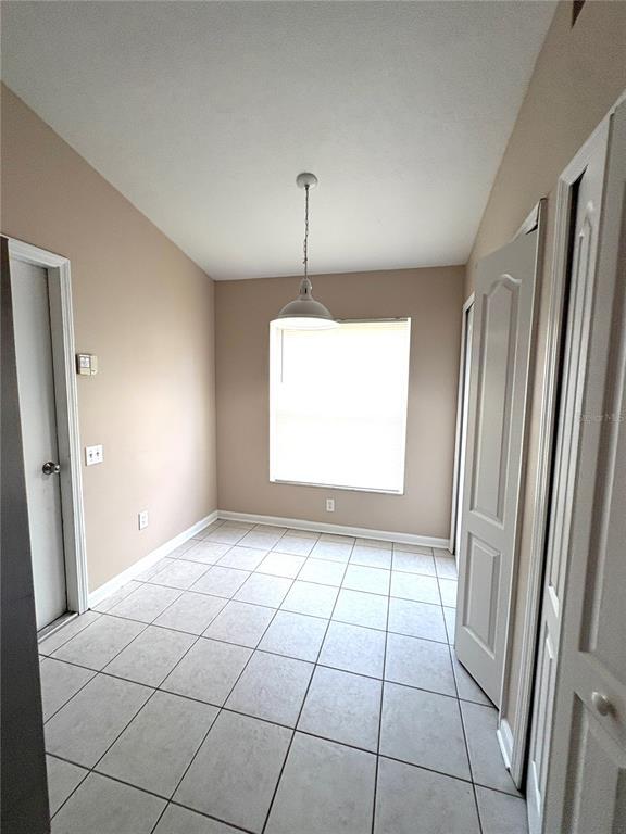 Building Photo - 12412 Cedarfield Dr