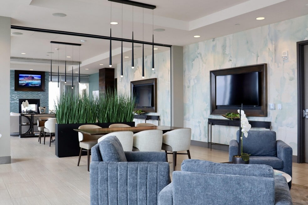 Snapshot of Luxury Modern Penthouse Apartments In Tampa