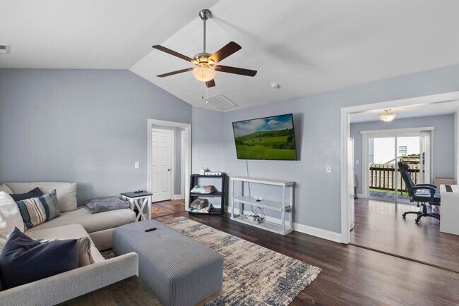 Foto del edificio - 301 Pine Ridge Ln