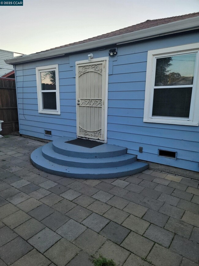 Building Photo - 2717 21st St