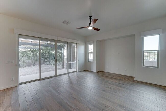 Building Photo - READY TO VIEW NOW! Charming Home in Prime ...