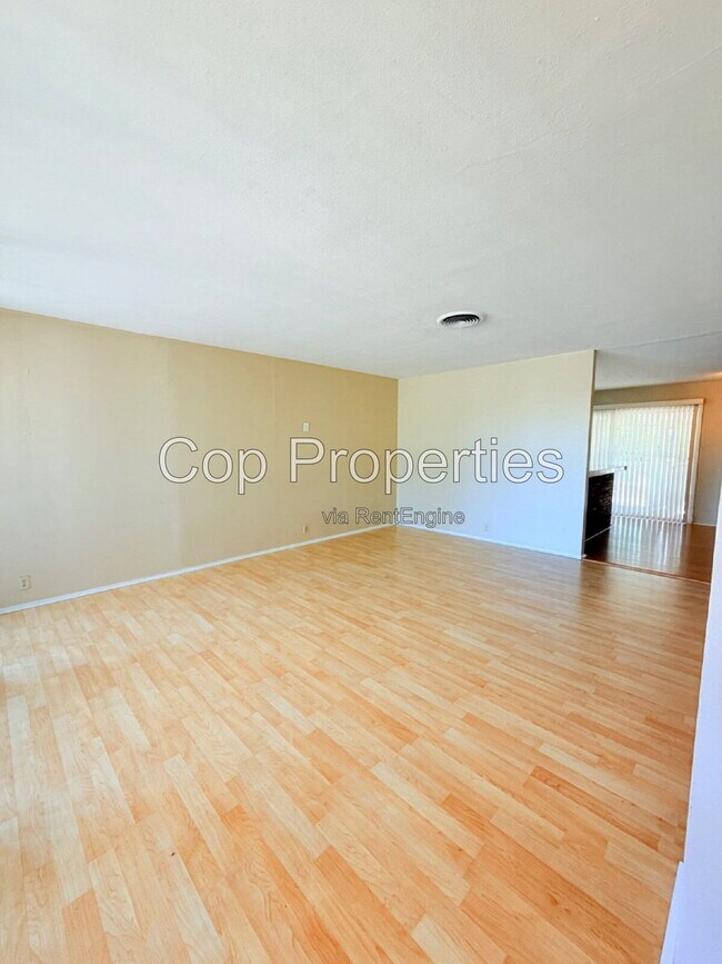 Foto del edificio - 4503 Eisenhauer Rd