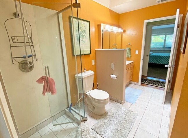 Foto del edificio - 6403 Nepo Ct