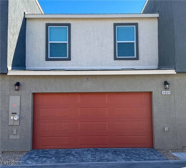 Foto del edificio - 4989 Fern Mesa Ave