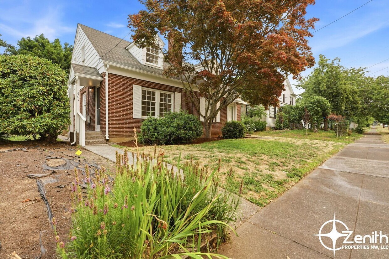 Photo - 404 East 17th Street