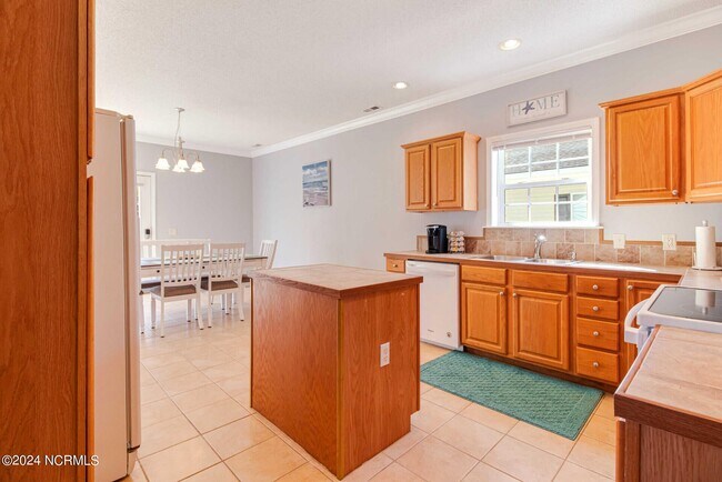 Foto del edificio - 3498 Windy Point Rd SW
