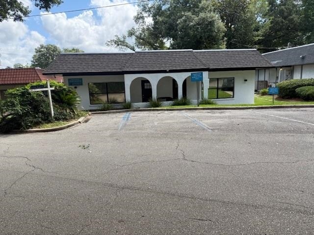 Foto del edificio - 1706 Riggins Rd