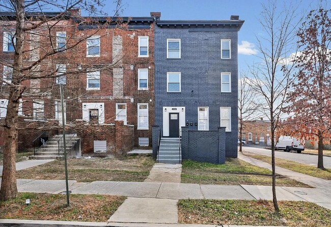 Building Photo - 2301 Whittier Ave