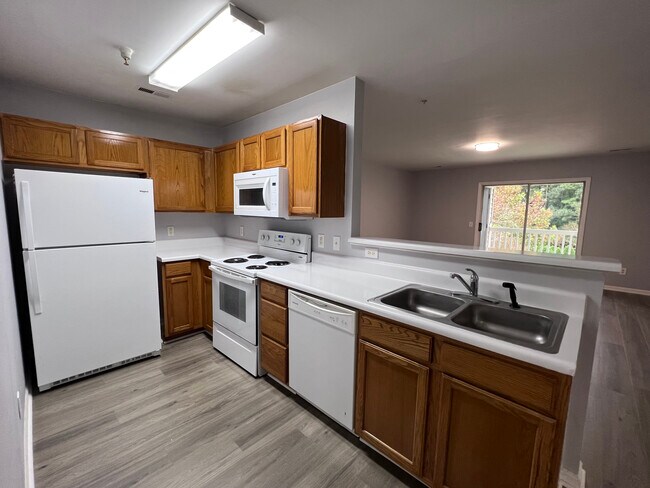 Foto del edificio - 1950 Trailwood Heights Ln