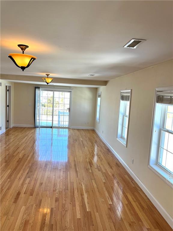 Foto del edificio - 31 Garfield Ave