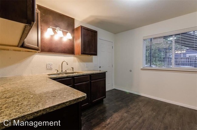 Foto del edificio - 5114 Columbia Ave