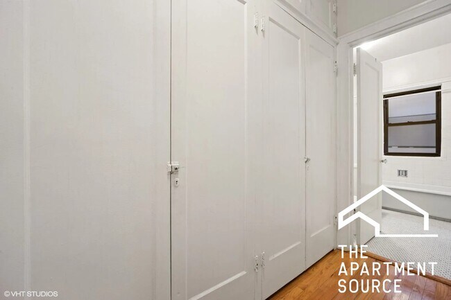 Foto del edificio - 1319 Oak Ave