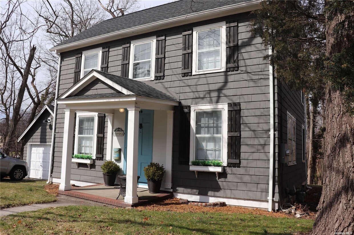 128 Liberty Ave, Port Jefferson, NY 11777 House Rental in Port