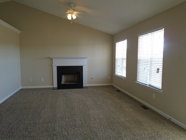 Foto del edificio - 7233 Cedar Forest Drive