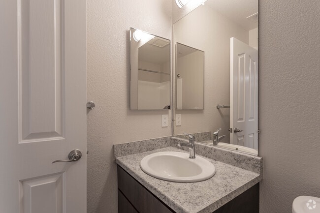 2BR, 2BA - 923SF - Bentley Place