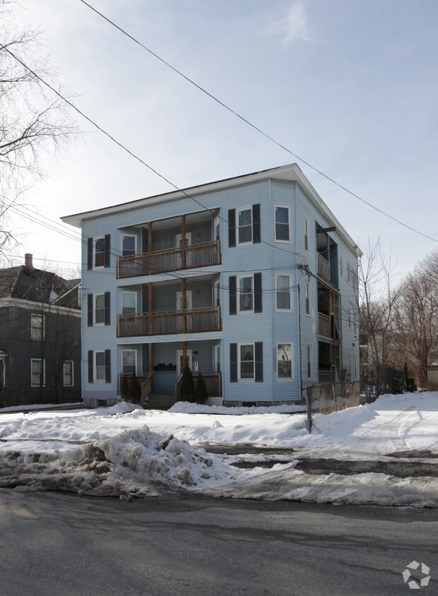 11 Parker St, Pittsfield, MA 01201 Apartments in Pittsfield, MA