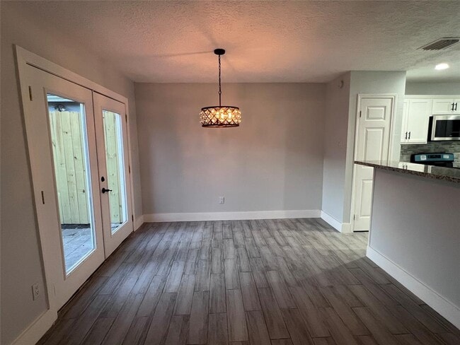 Building Photo - 5839 Cinnamon Creek Cir