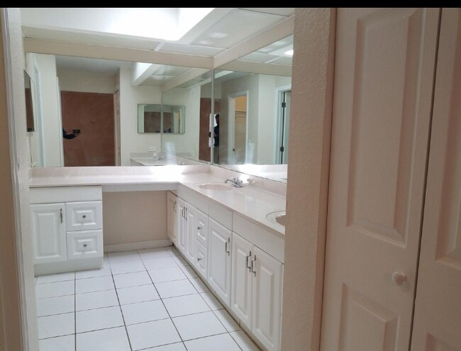 Building Photo - 1441 Capricorn Blvd