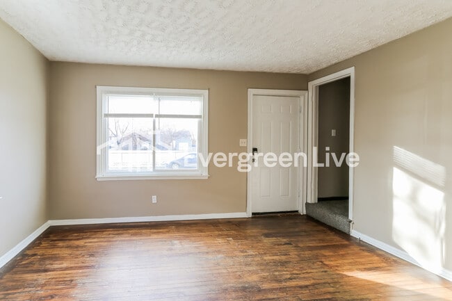 Foto del edificio - 2330 Lexington Ave