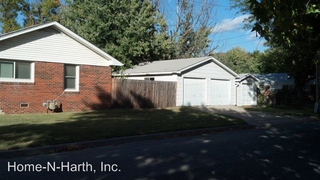 Building Photo - 956 S Drury Ln