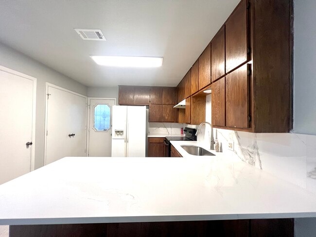 Foto del edificio - 2407 Ventura Dr