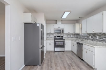 Foto del edificio - 126 Camellia Pl