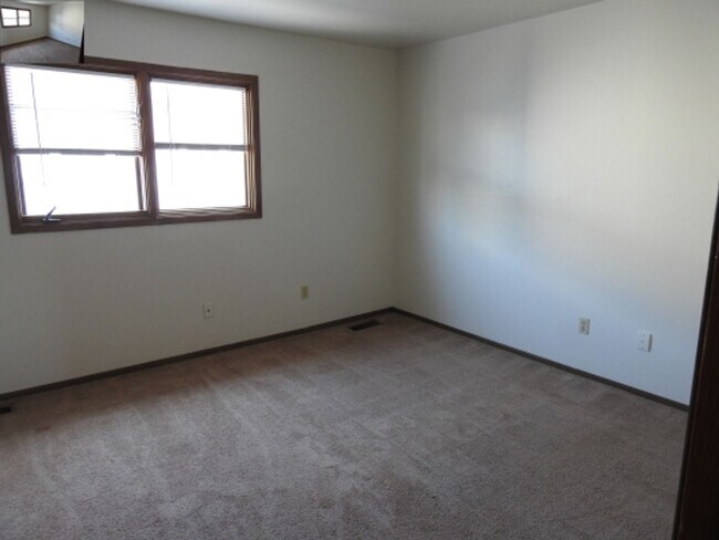 Foto del edificio - 4045 E. 20th, (Eastside Estates)-A-72