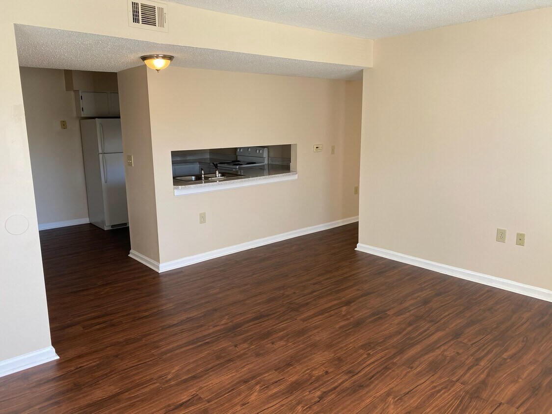 115 Holiday Park Rd, Hillsborough, NC 27278 Apartments in