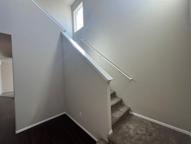 Building Photo - 5551 W 29th St