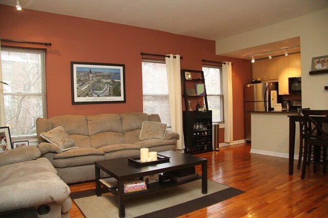 Foto principal - 849 W Barry Ave