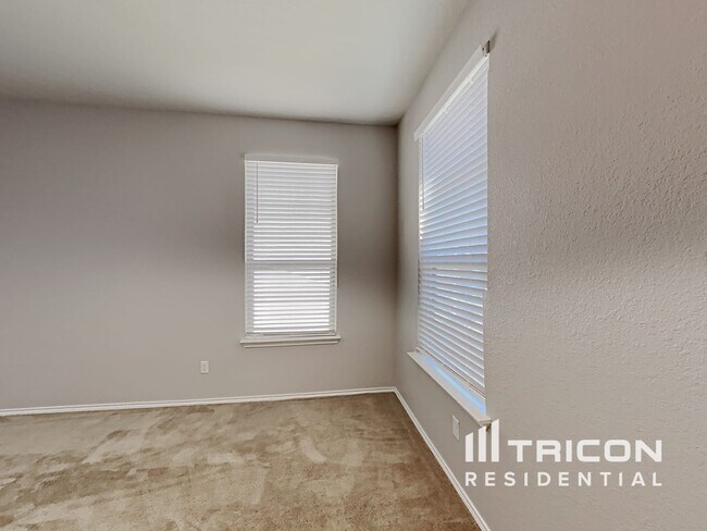 Building Photo - 1708 Cliffbrake Wy