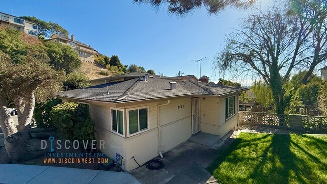 Photo - El Cerrito Contemporary Mid-Century 3 Bedr... House