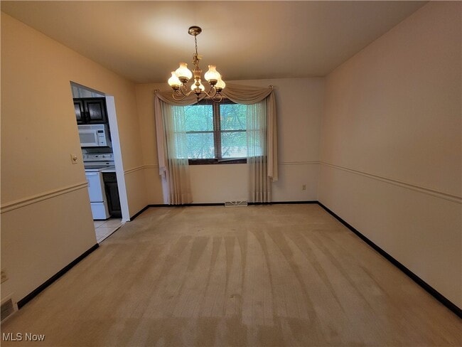 Building Photo - 159 Creston Dr