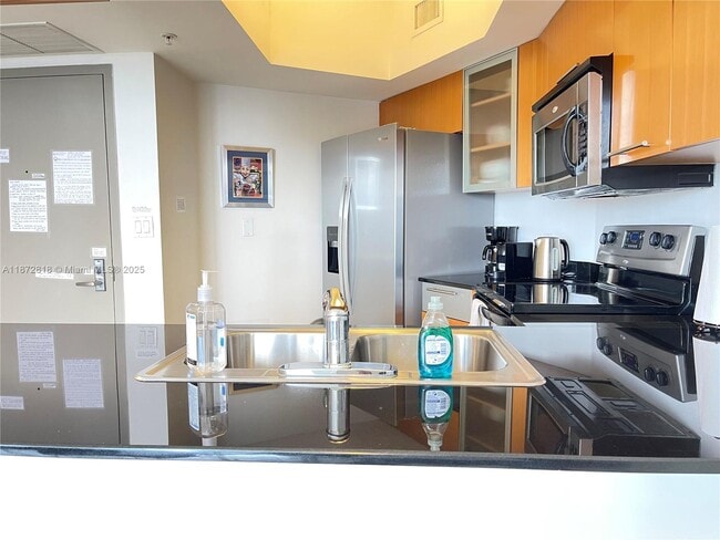 Foto del edificio - 1750 N Bayshore Dr