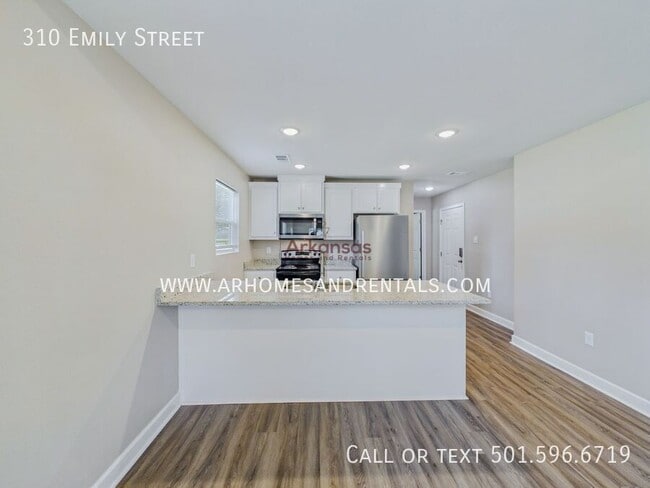 Foto del edificio - 310 E Emily St