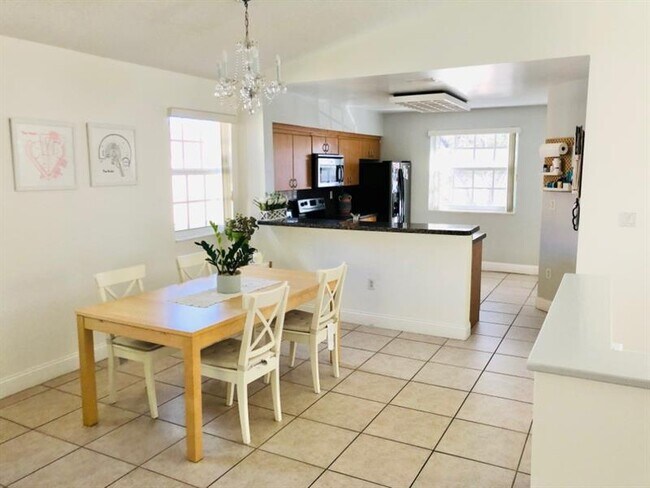 Foto del edificio - 14715 Balgowan Rd