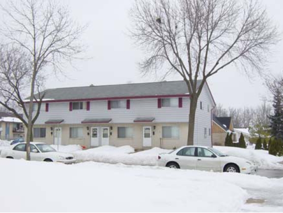 Primary Photo - 9004-9010 W Bender Ave