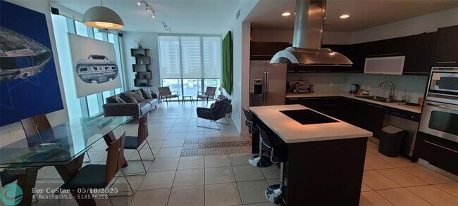 Foto del edificio - 7928 East Dr