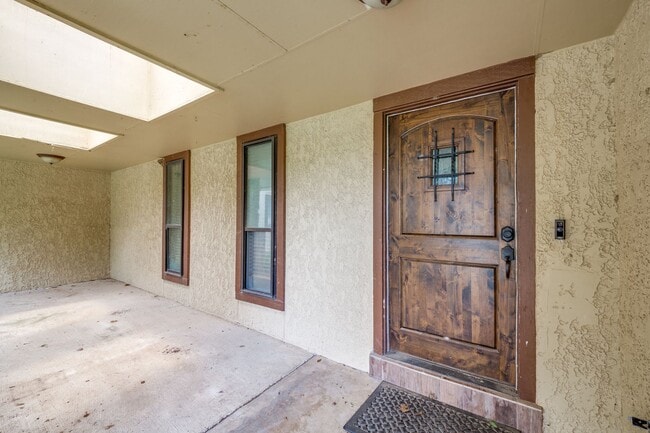 Building Photo - 16115 Wolf Creek St