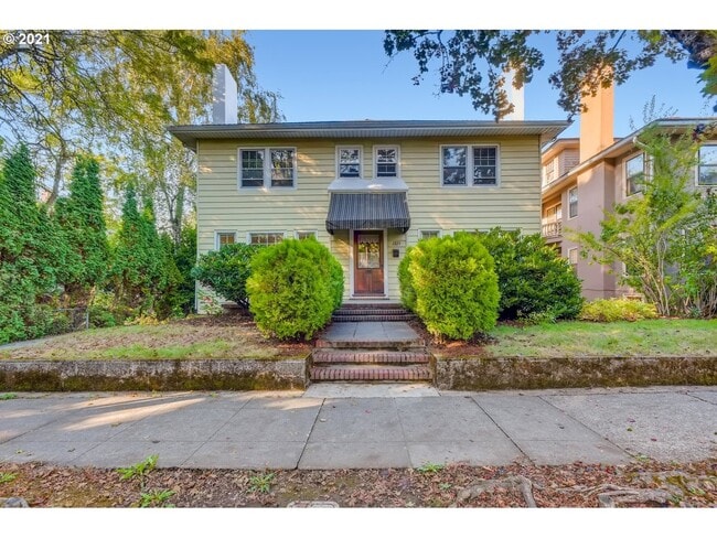 Building Photo - 1223 NE Schuyler St