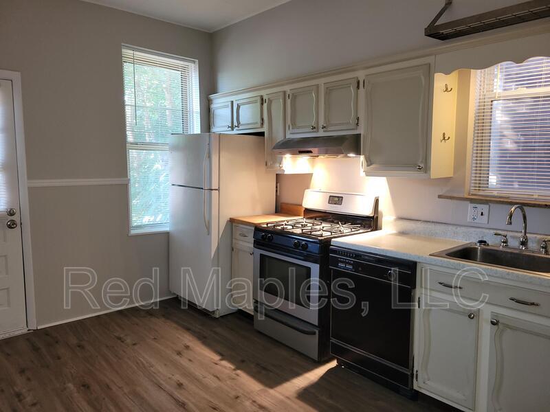 Foto principal - 6443 Idaho Ave