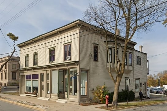 Primary Photo - 386 1st St