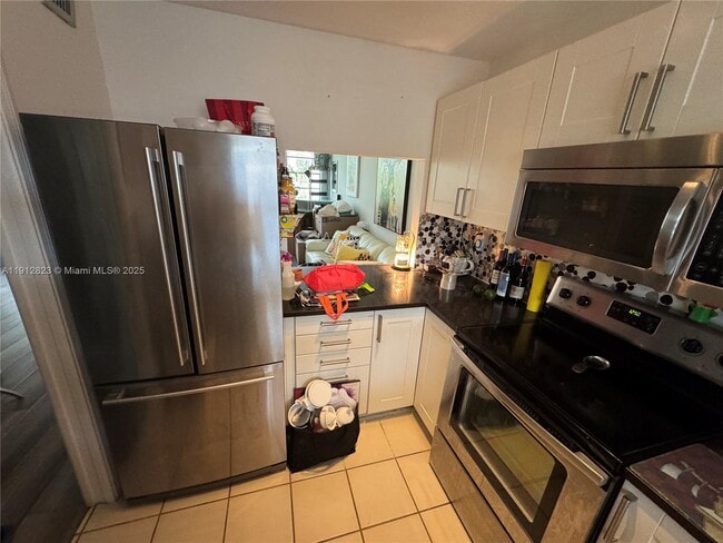 Building Photo - 9495 Evergreen Pl