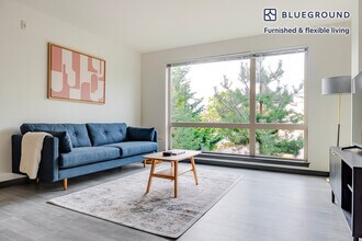 Building Photo - 15522 NE 22 Pl