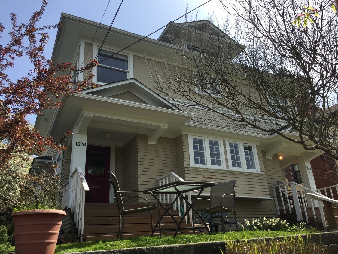 Primary Photo - 1526 31st Ave
