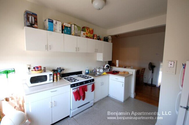 Foto del edificio - 1786 Beacon St