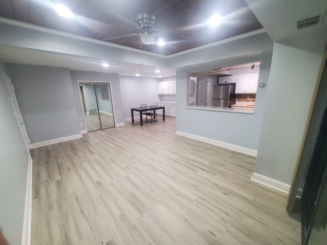 Photo - 53 Skyhill Rd Apartment