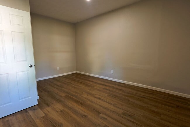 Foto del edificio - 1019 S 8th St